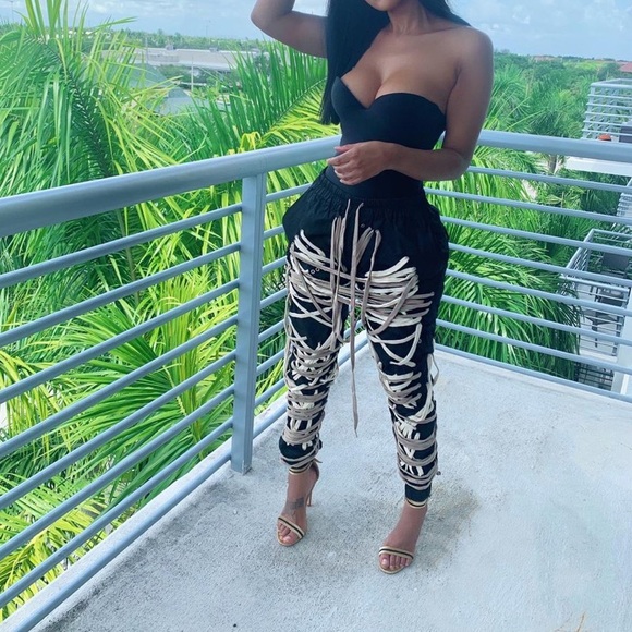 Cross Bandage Joggers (PRICE FIRM) - Picture 4 of 7